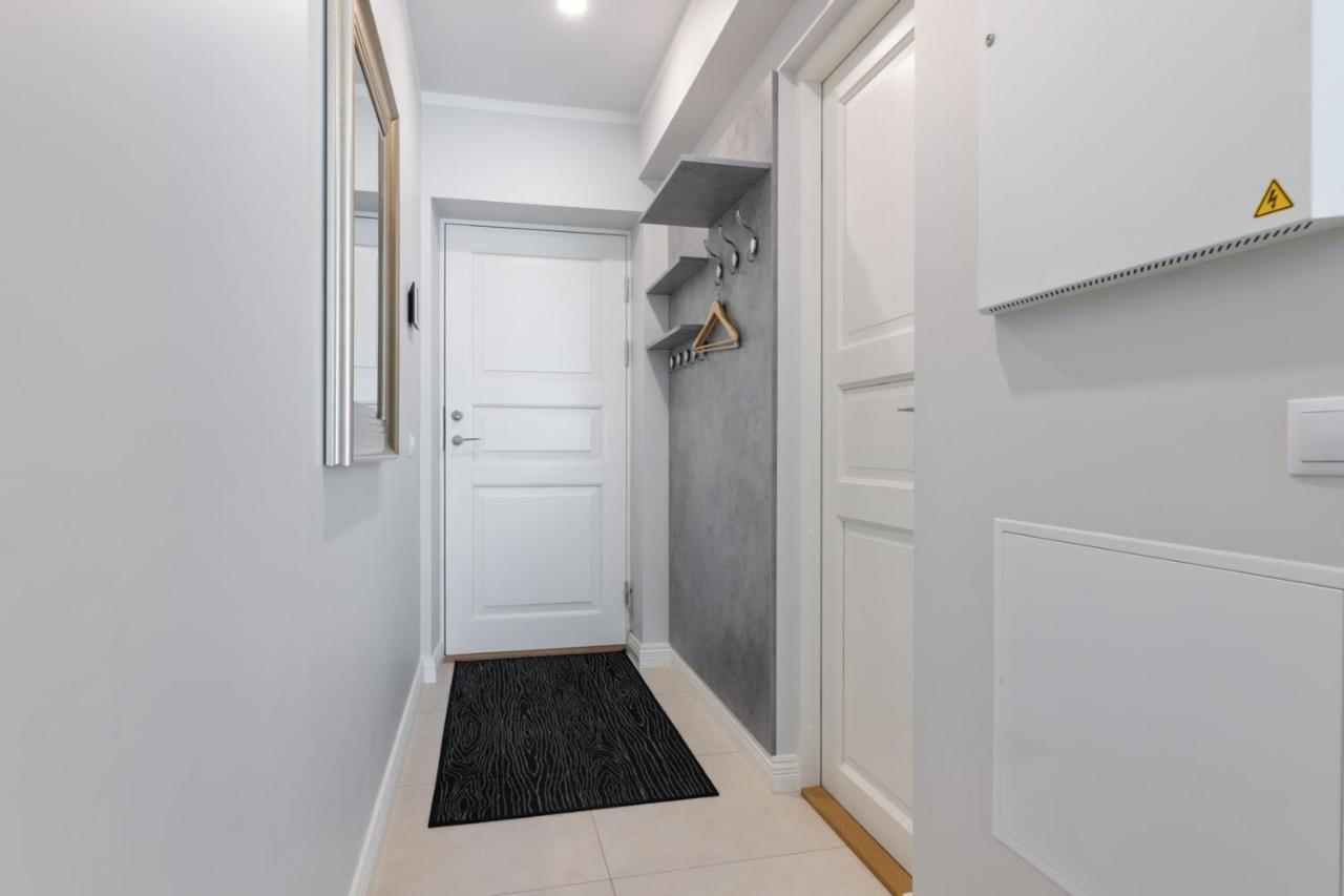 טאלין Brand New, Cozy And Quiet 1 Bedroom Apartment, Free Parking מראה חיצוני תמונה